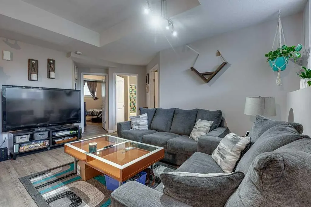 99 Iverson Close Red Deer AB T4R3M8