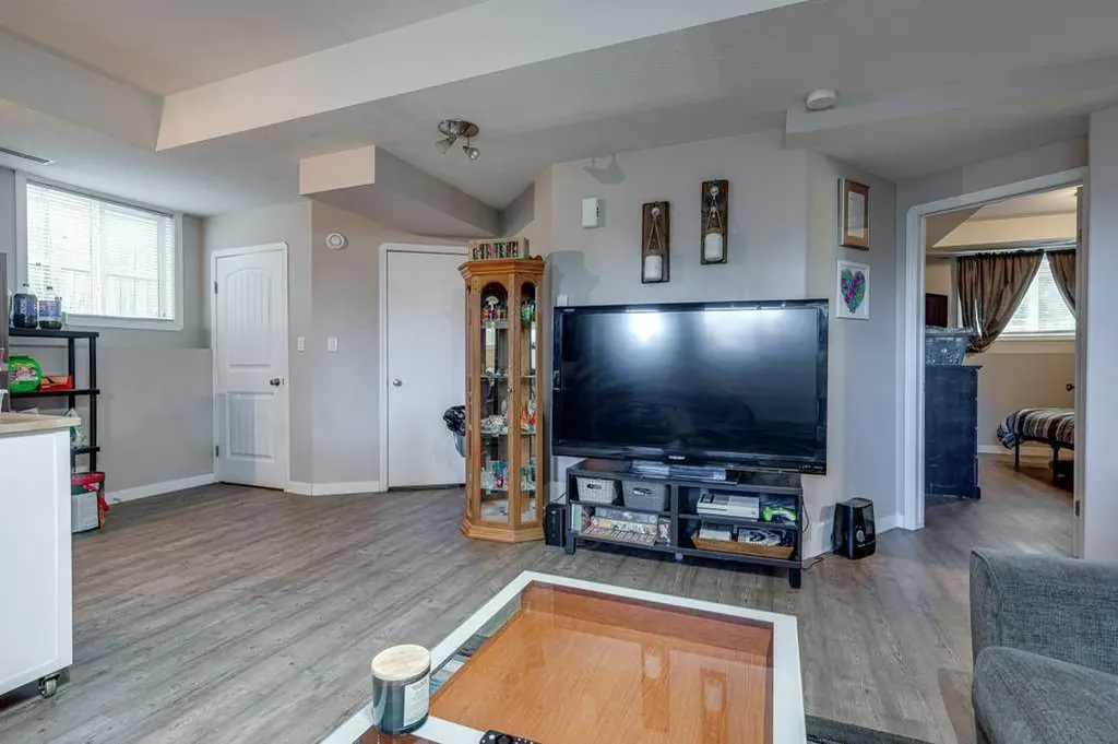 99 Iverson Close Red Deer AB T4R3M8