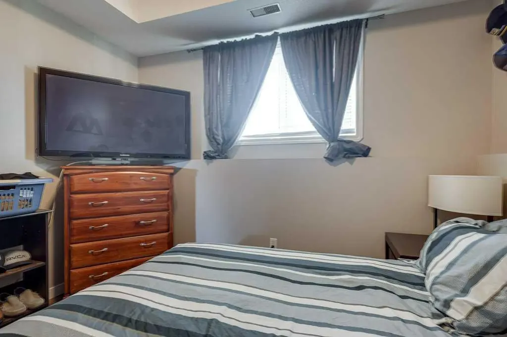 99 Iverson Close Red Deer AB T4R3M8