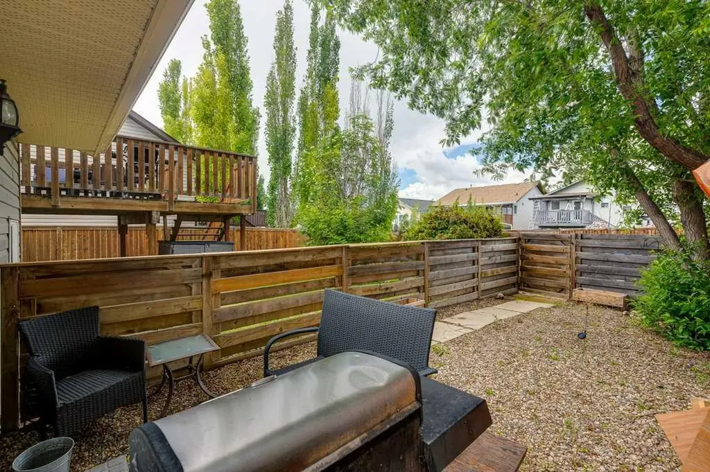 99 Iverson Close Red Deer AB T4R3M8