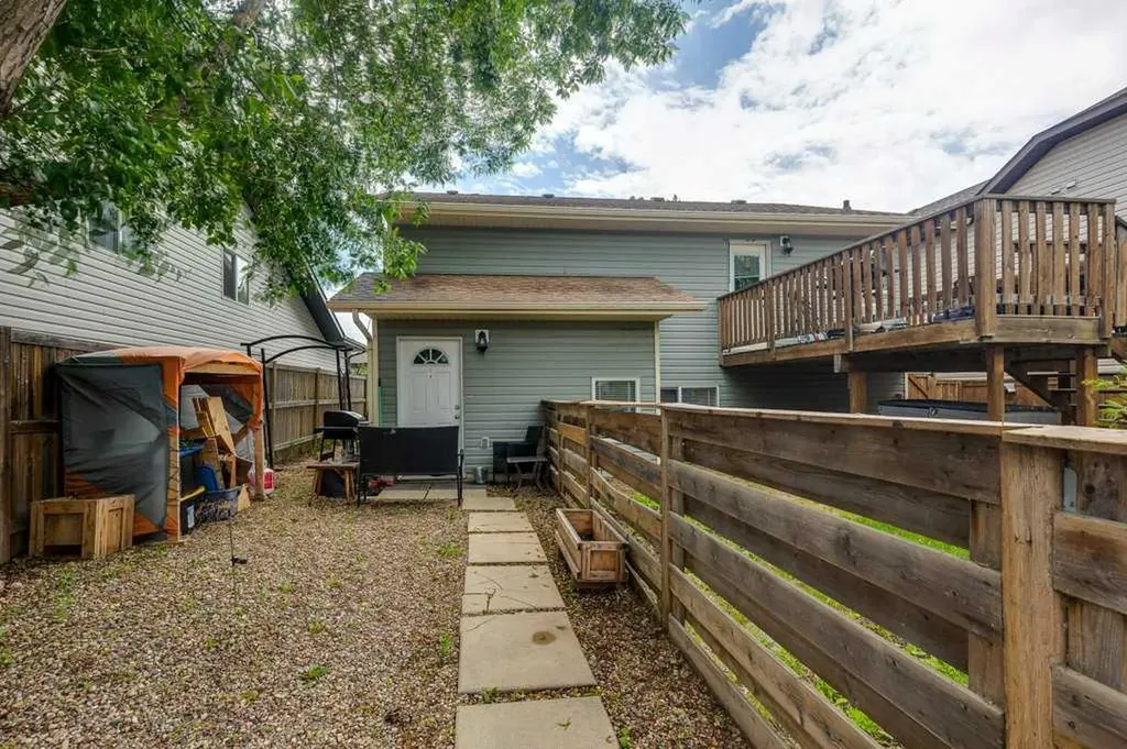 99 Iverson Close Red Deer AB T4R3M8