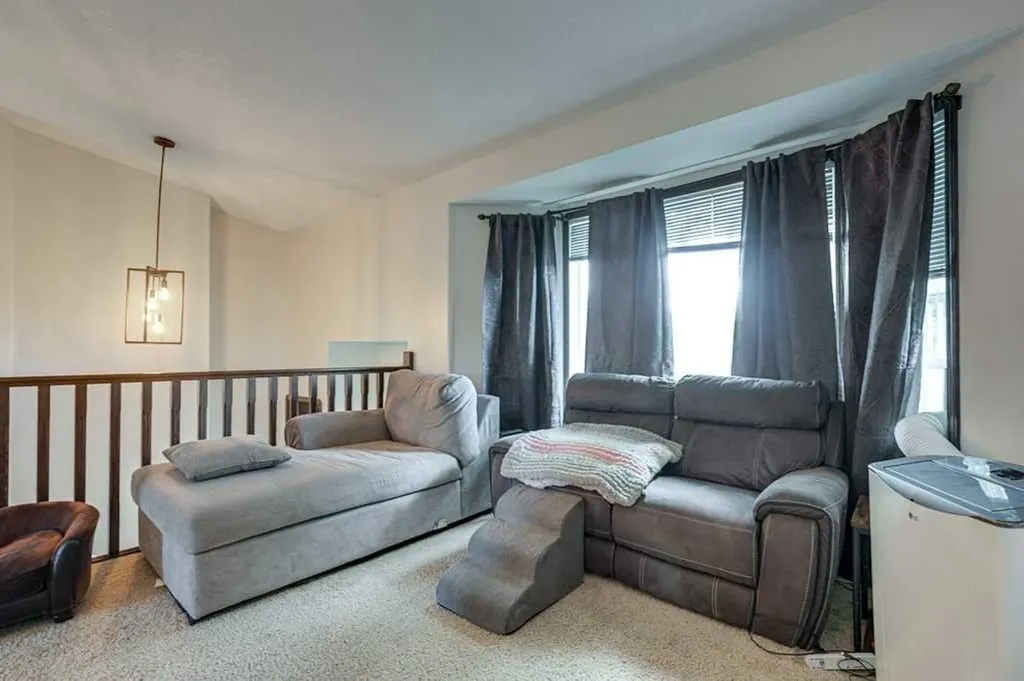 99 Iverson Close Red Deer AB T4R3M8
