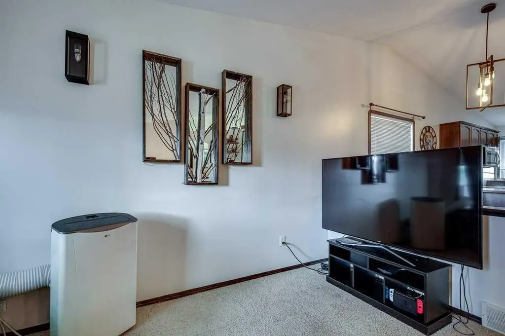 99 Iverson Close Red Deer AB T4R3M8