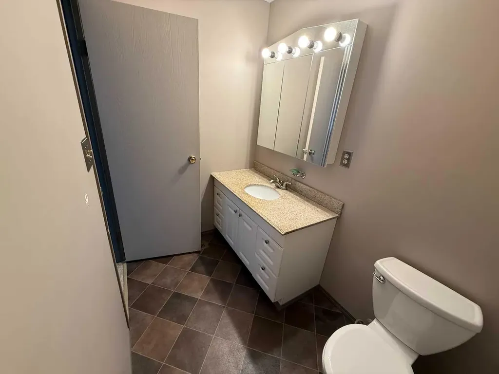 481 Mountain Street Hinton AB T7V 1J9