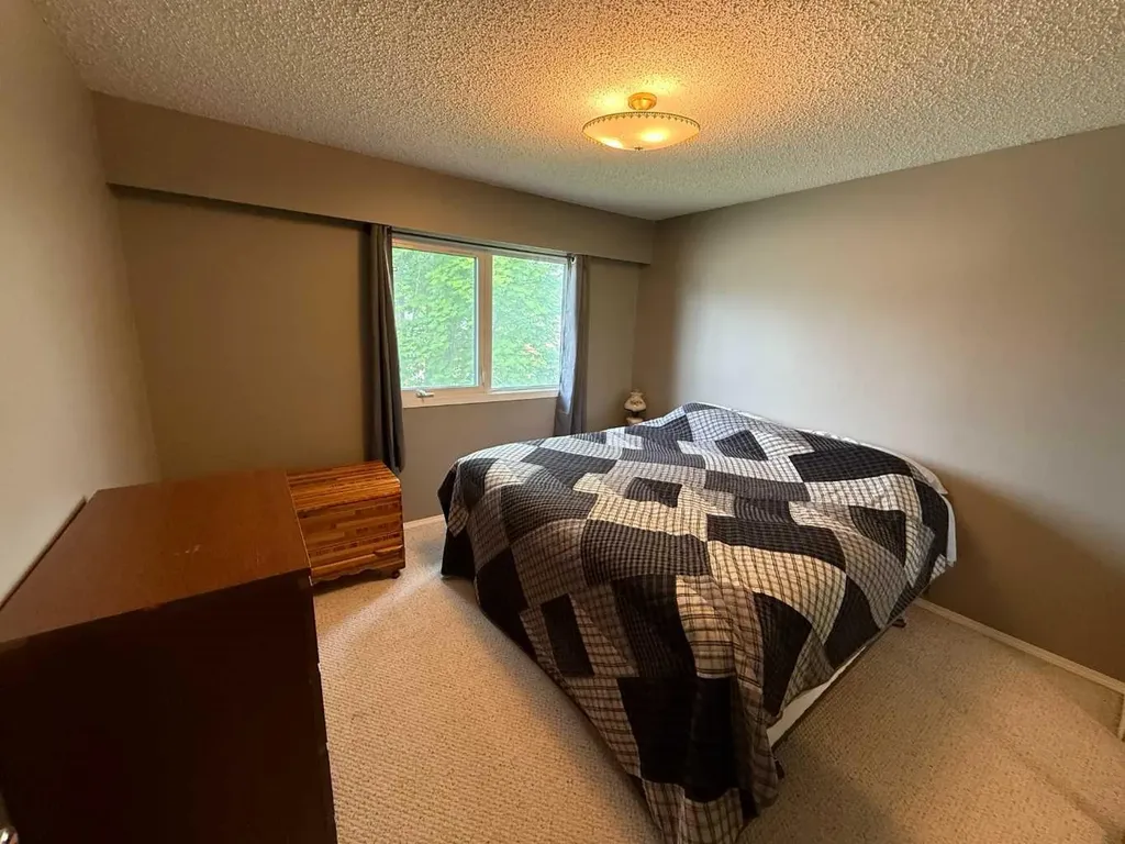 481 Mountain Street Hinton AB T7V 1J9