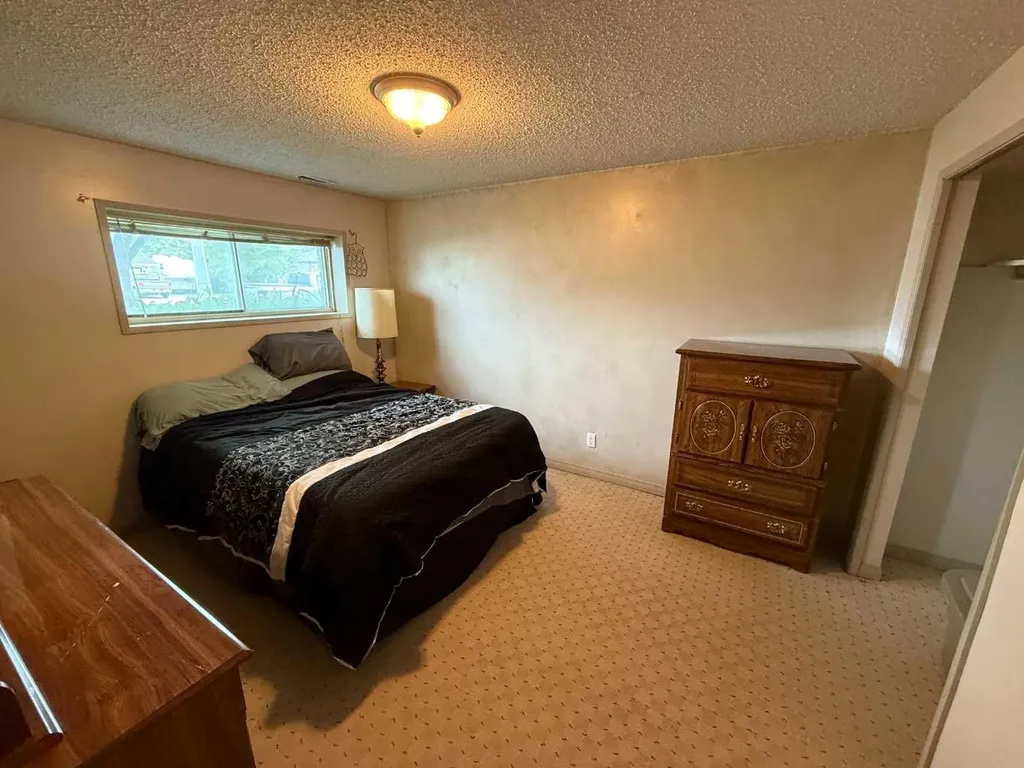 481 Mountain Street Hinton AB T7V 1J9
