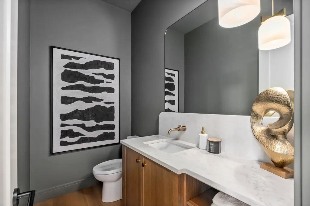 2920 Toronto Crescent NW Calgary AB T2N 3W2