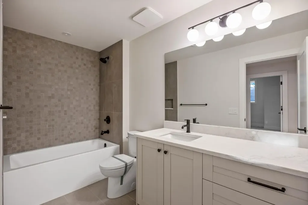 2920 Toronto Crescent NW Calgary AB T2N 3W2