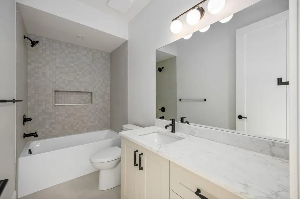 2920 Toronto Crescent NW Calgary AB T2N 3W2