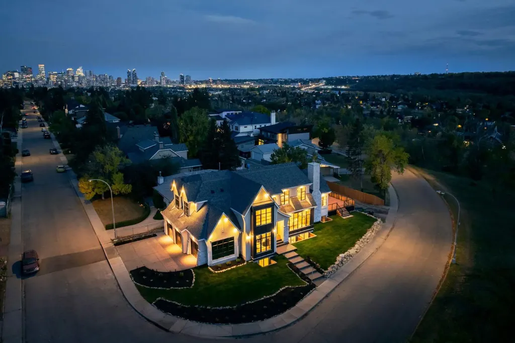 2920 Toronto Crescent NW Calgary AB T2N 3W2