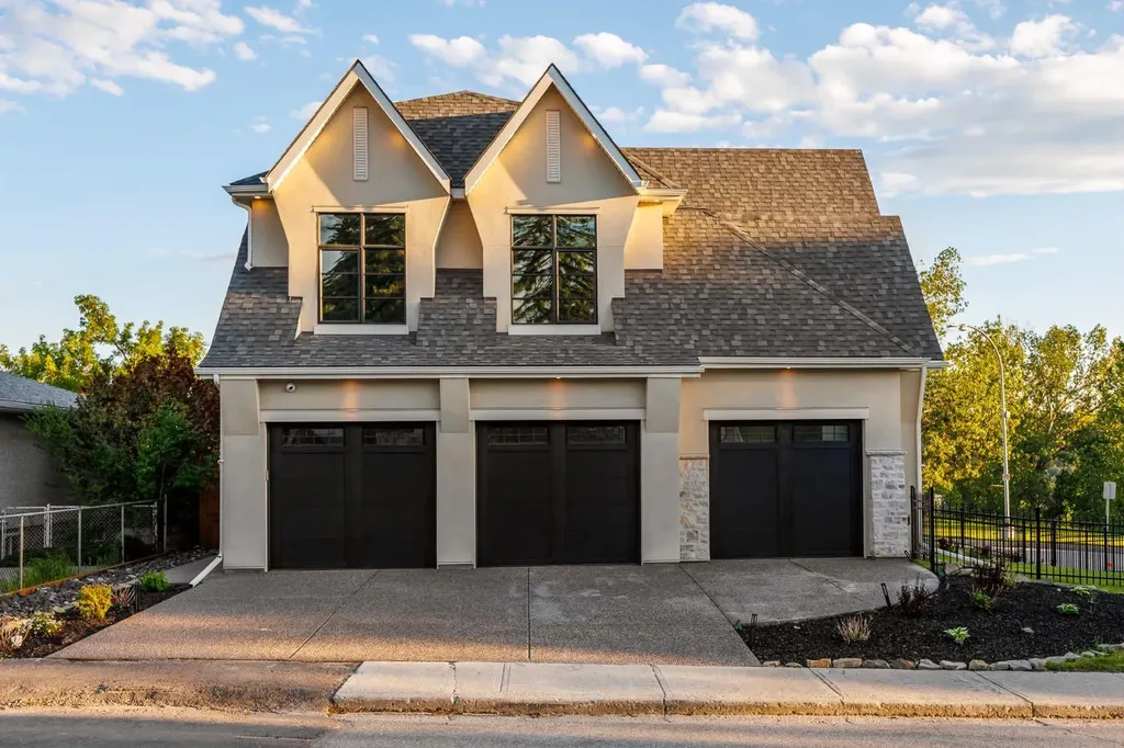 2920 Toronto Crescent NW Calgary AB T2N 3W2