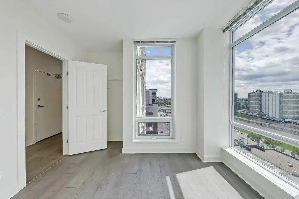 10 Brentwood Common NW Calgary AB T2L 2L6