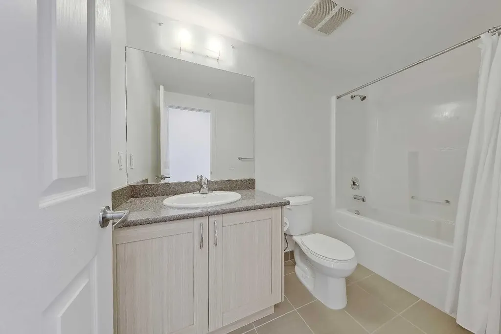 10 Brentwood Common NW Calgary AB T2L 2L6