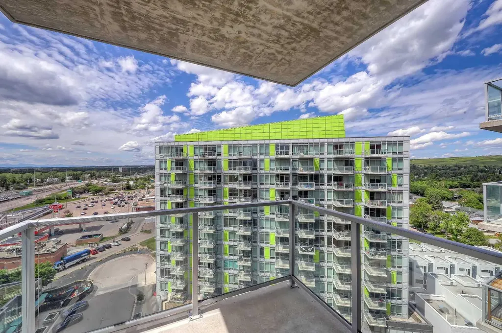 10 Brentwood Common NW Calgary AB T2L 2L6