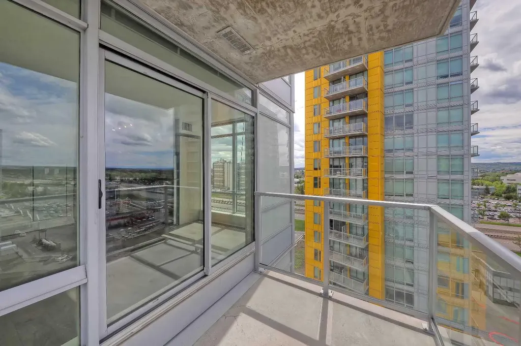 10 Brentwood Common NW Calgary AB T2L 2L6