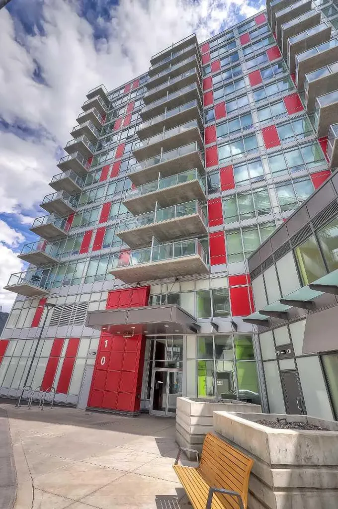 10 Brentwood Common NW Calgary AB T2L 2L6