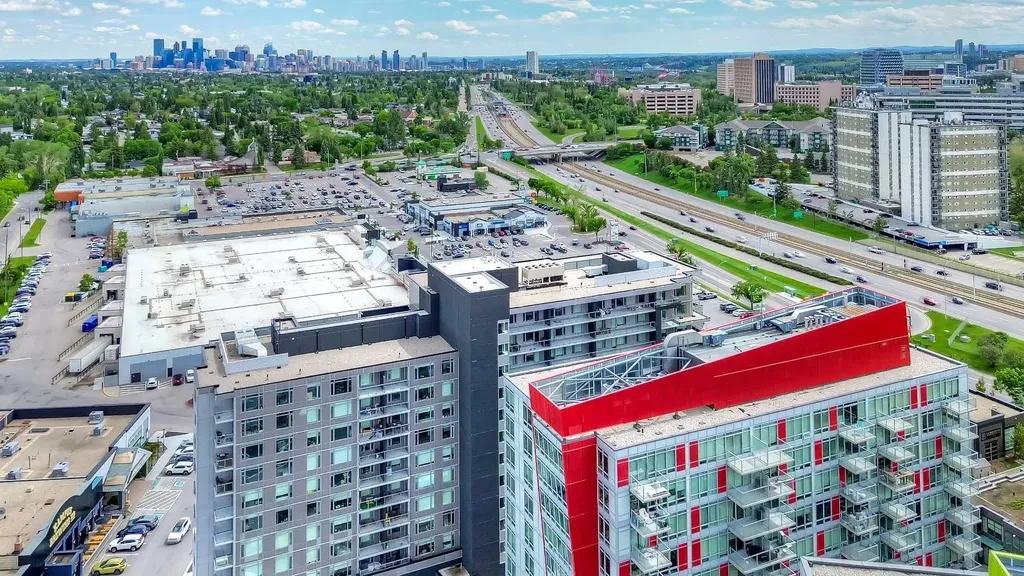 10 Brentwood Common NW Calgary AB T2L 2L6