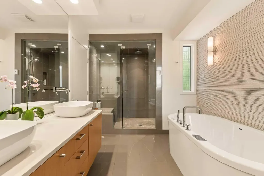 3923 15a Street SW Calgary AB T2T 4C8