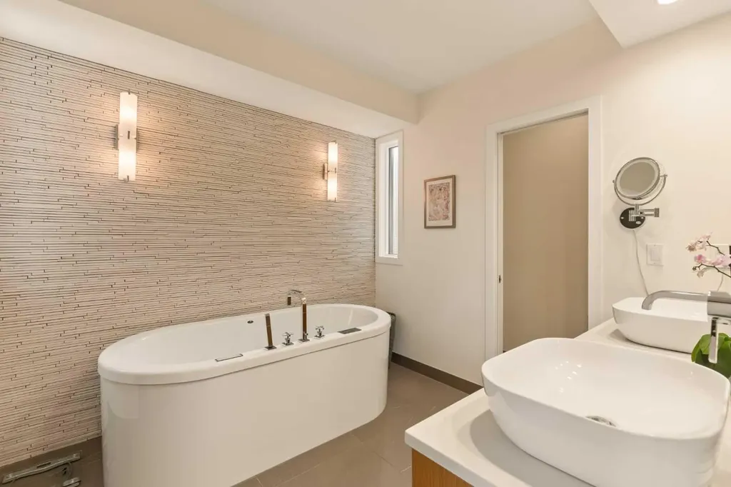 3923 15a Street SW Calgary AB T2T 4C8