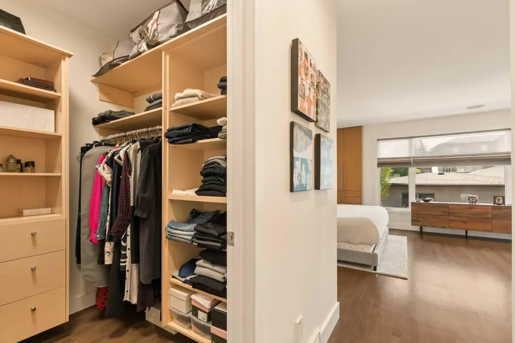 3923 15a Street SW Calgary AB T2T 4C8