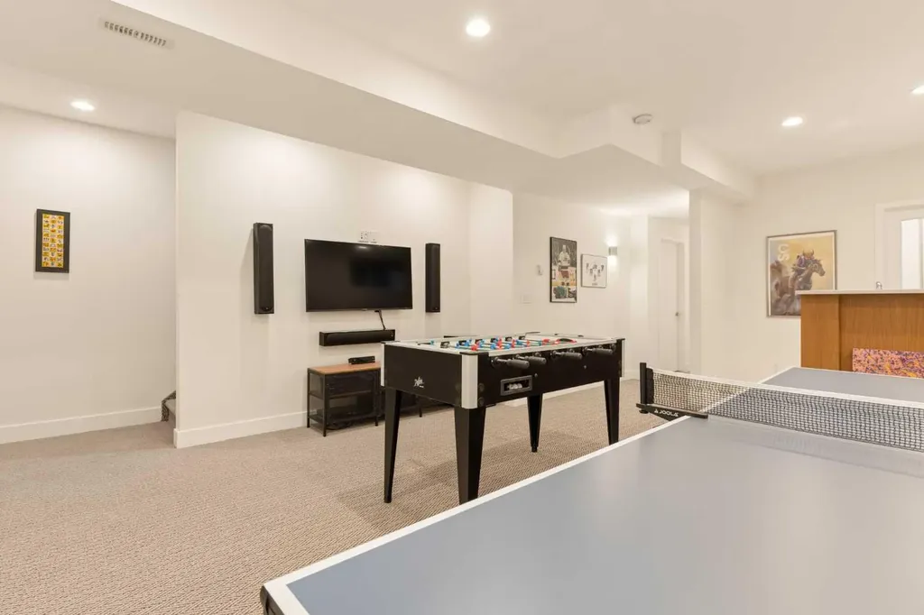 3923 15a Street SW Calgary AB T2T 4C8