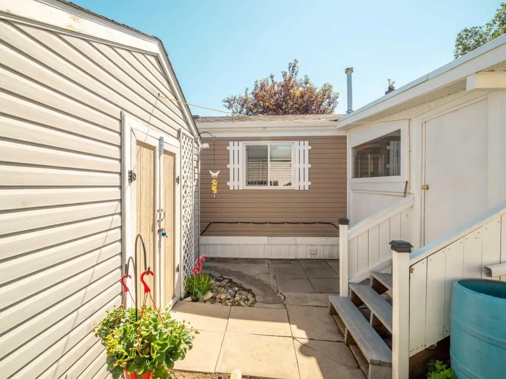 22 Westover Crescent Claresholm AB T0L 0T0