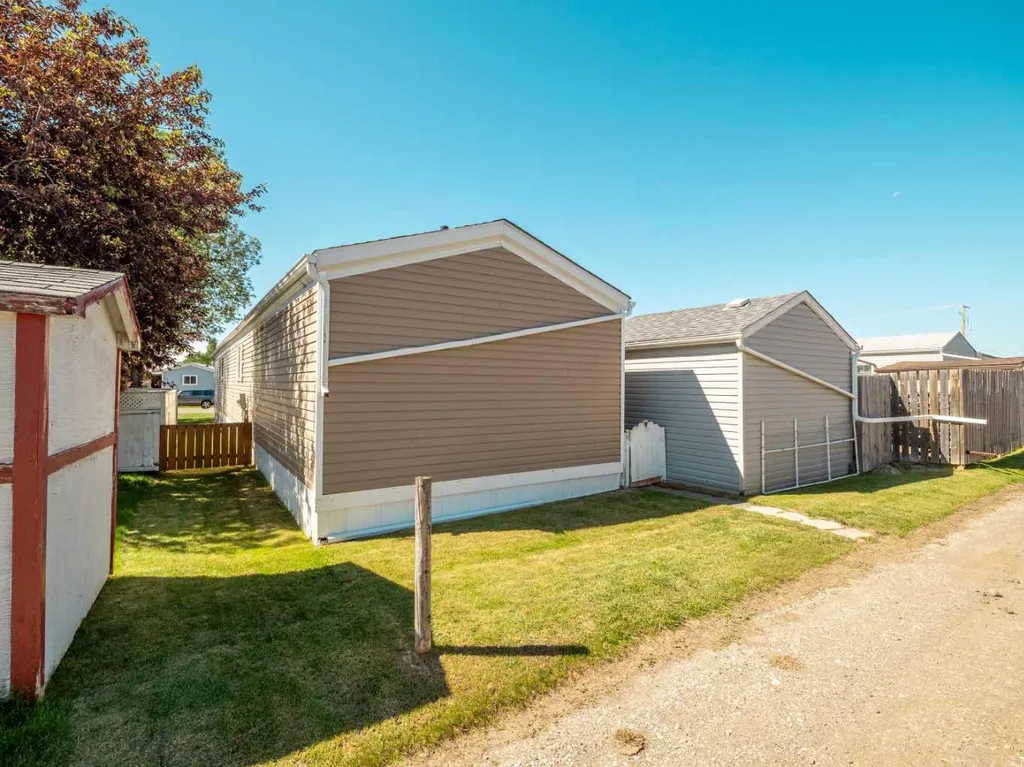22 Westover Crescent Claresholm AB T0L 0T0