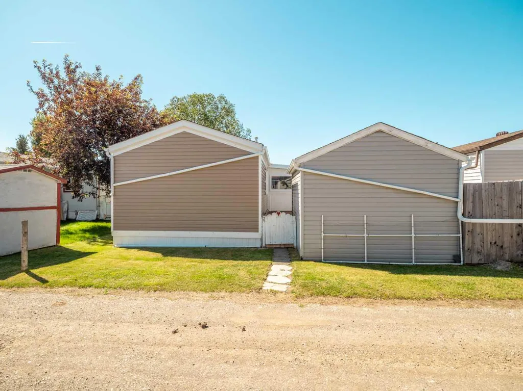 22 Westover Crescent Claresholm AB T0L 0T0