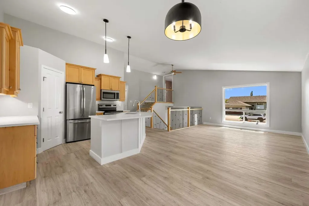 5220 21 Street Lloydminster AB T9V 3G3
