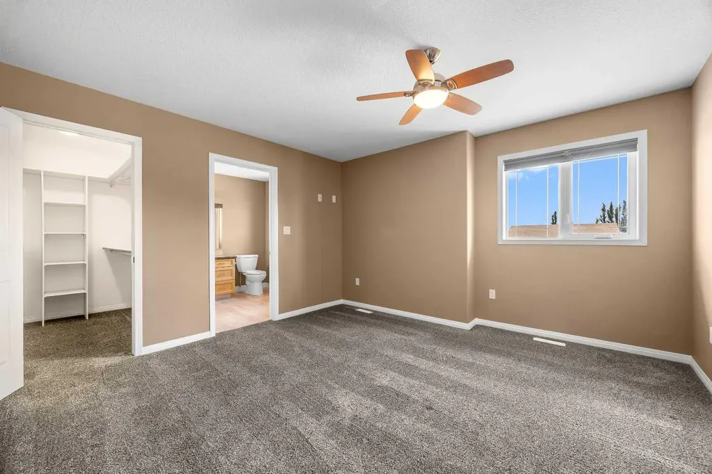 5220 21 Street Lloydminster AB T9V 3G3
