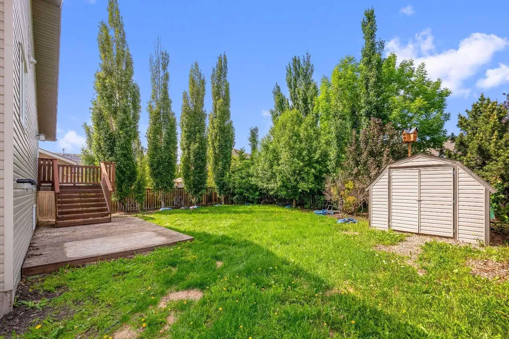 5220 21 Street Lloydminster AB T9V 3G3