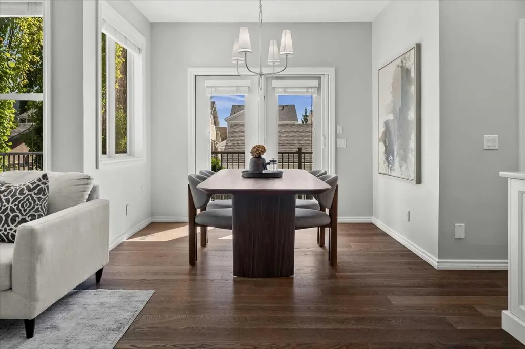113 Ypres Green SW Calgary AB T2T6M3