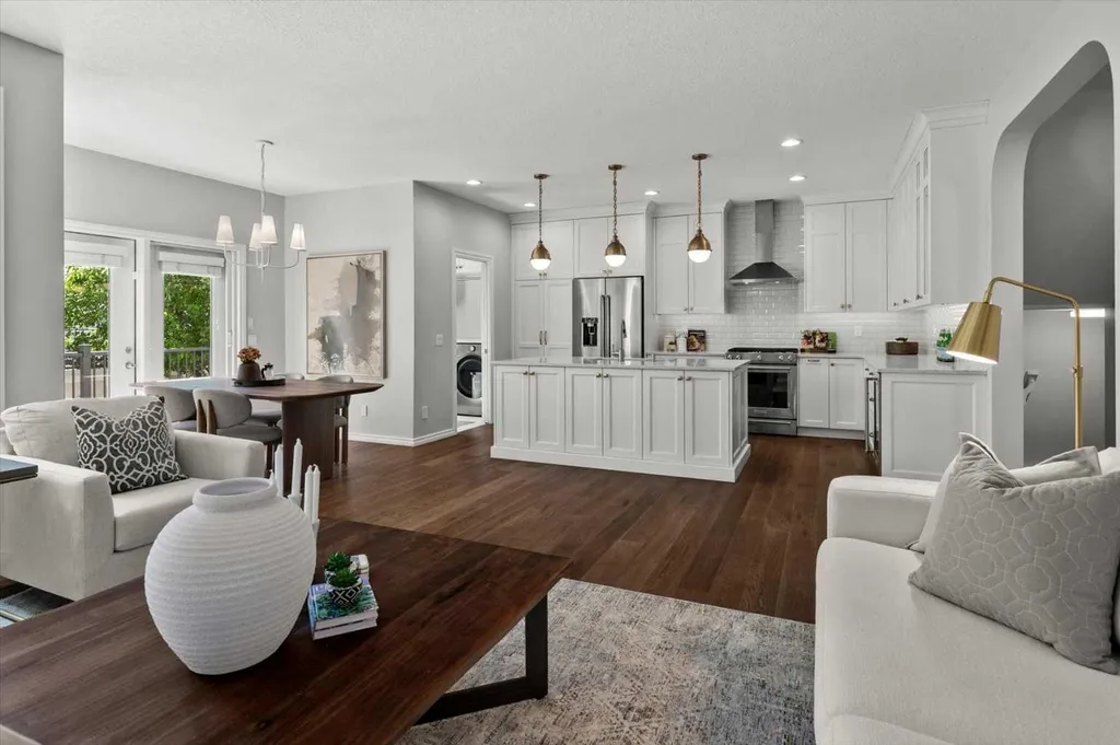 113 Ypres Green SW Calgary AB T2T6M3