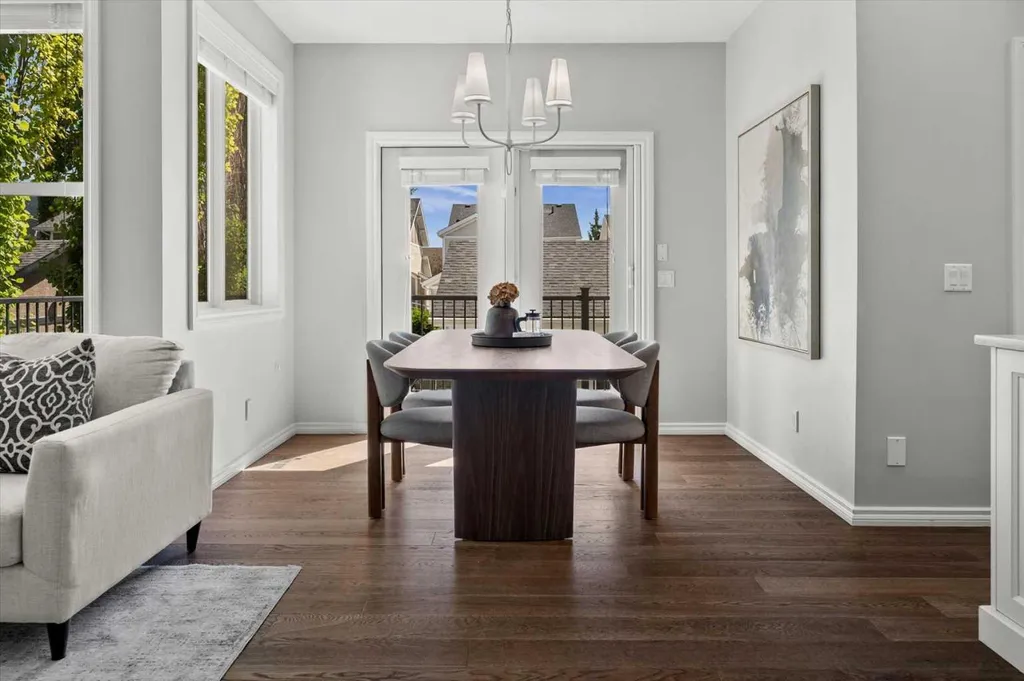 113 Ypres Green SW Calgary AB T2T6M3