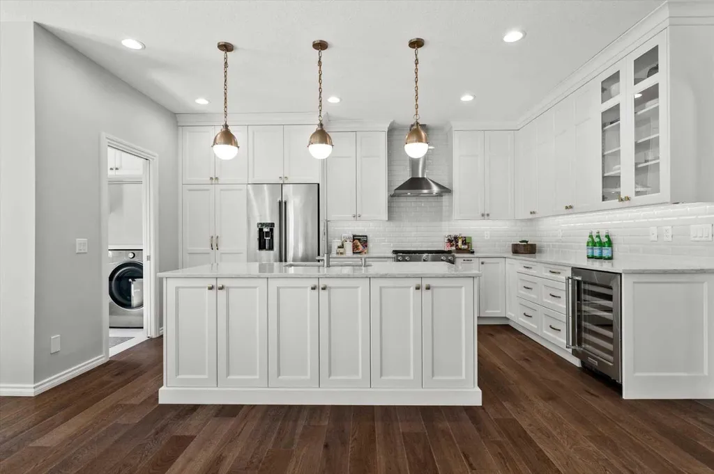 113 Ypres Green SW Calgary AB T2T6M3
