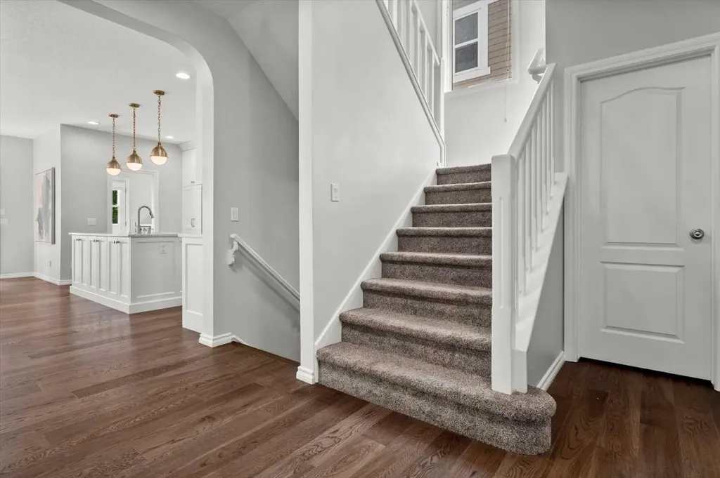 113 Ypres Green SW Calgary AB T2T6M3