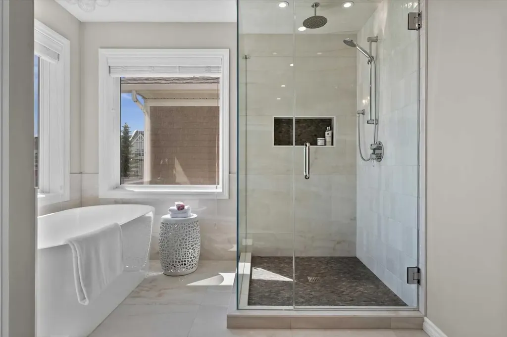 113 Ypres Green SW Calgary AB T2T6M3