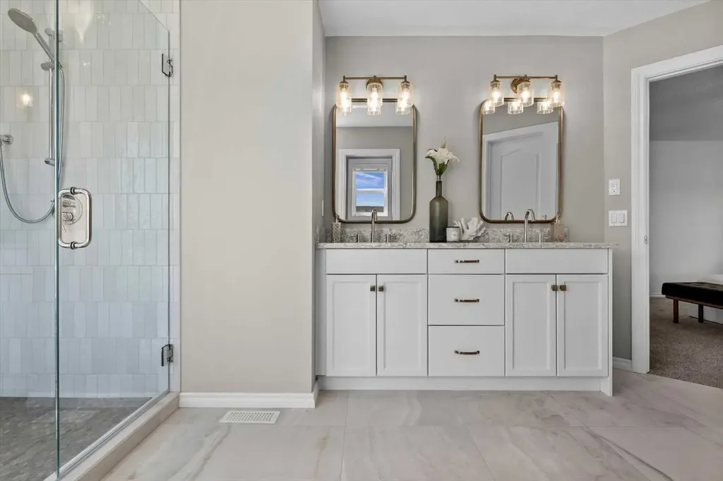 113 Ypres Green SW Calgary AB T2T6M3