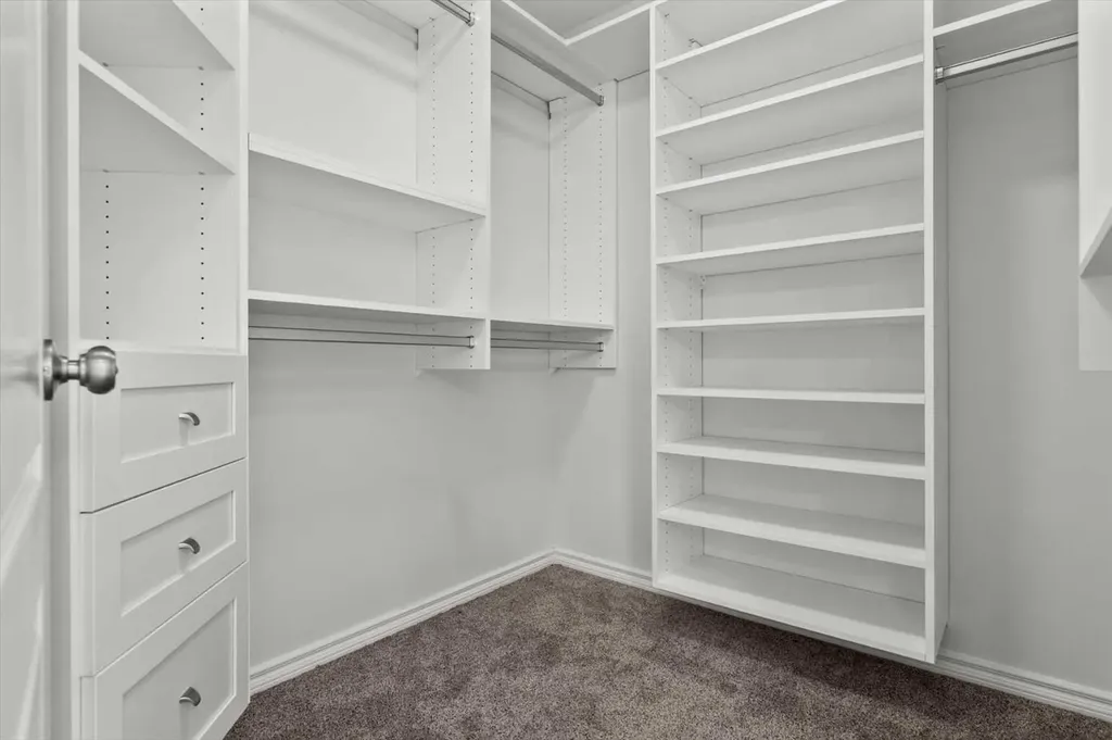 113 Ypres Green SW Calgary AB T2T6M3
