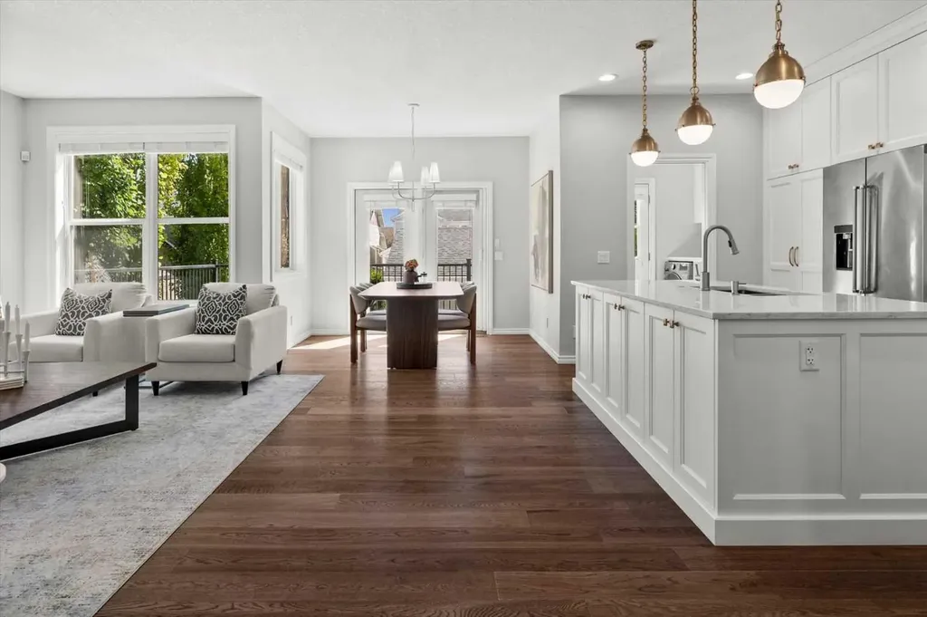 113 Ypres Green SW Calgary AB T2T6M3