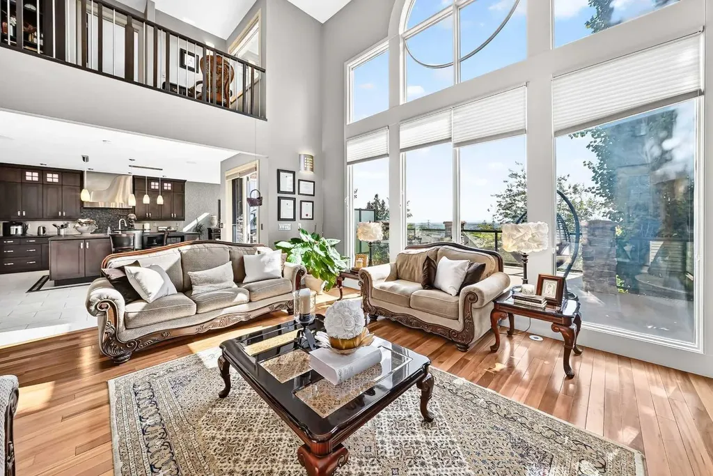 423 Rocky Ridge Drive NW Calgary AB T3G 5C2