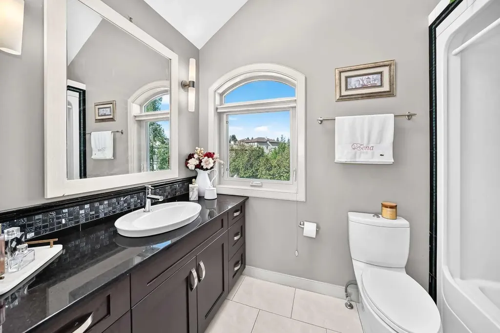 423 Rocky Ridge Drive NW Calgary AB T3G 5C2