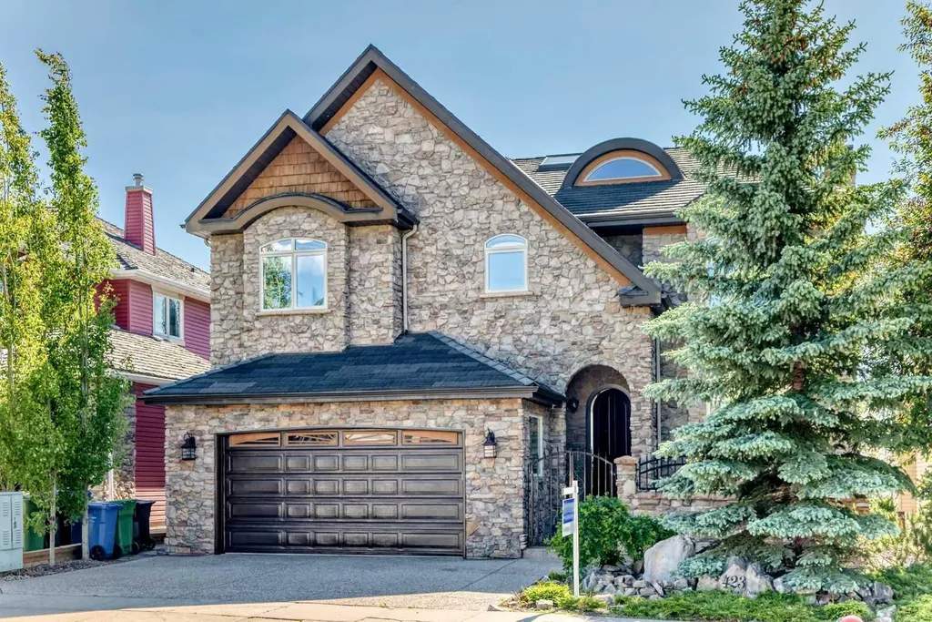 423 Rocky Ridge Drive NW Calgary AB T3G 5C2