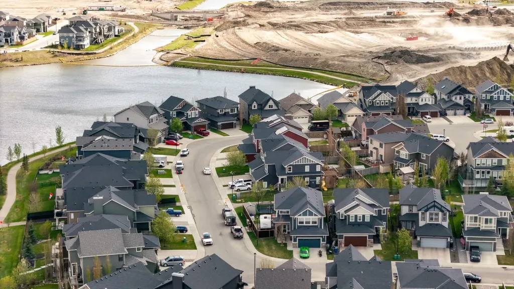 71 Canals Close SW Airdrie AB T4B 0S6