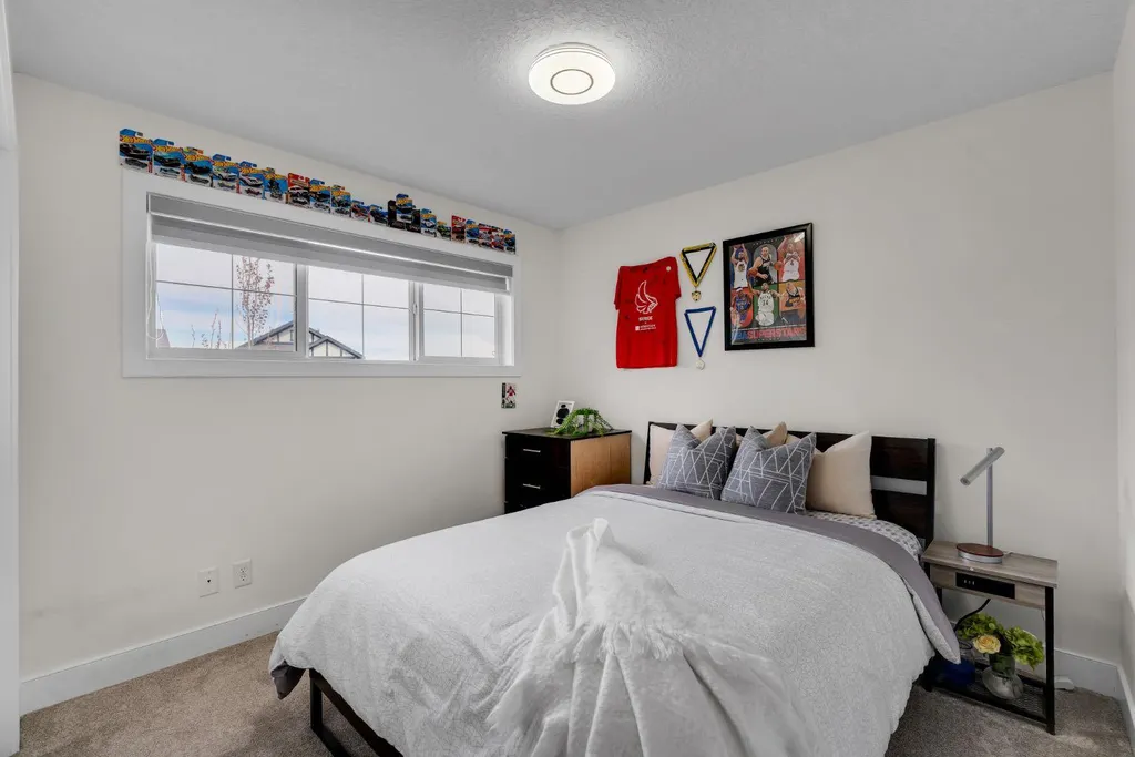 71 Canals Close SW Airdrie AB T4B 0S6