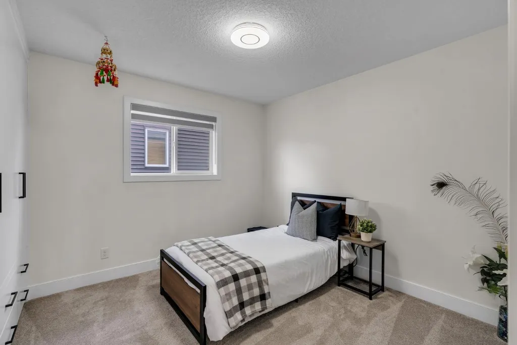 71 Canals Close SW Airdrie AB T4B 0S6