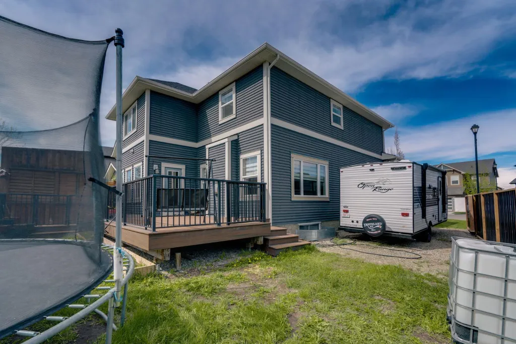 71 Canals Close SW Airdrie AB T4B 0S6