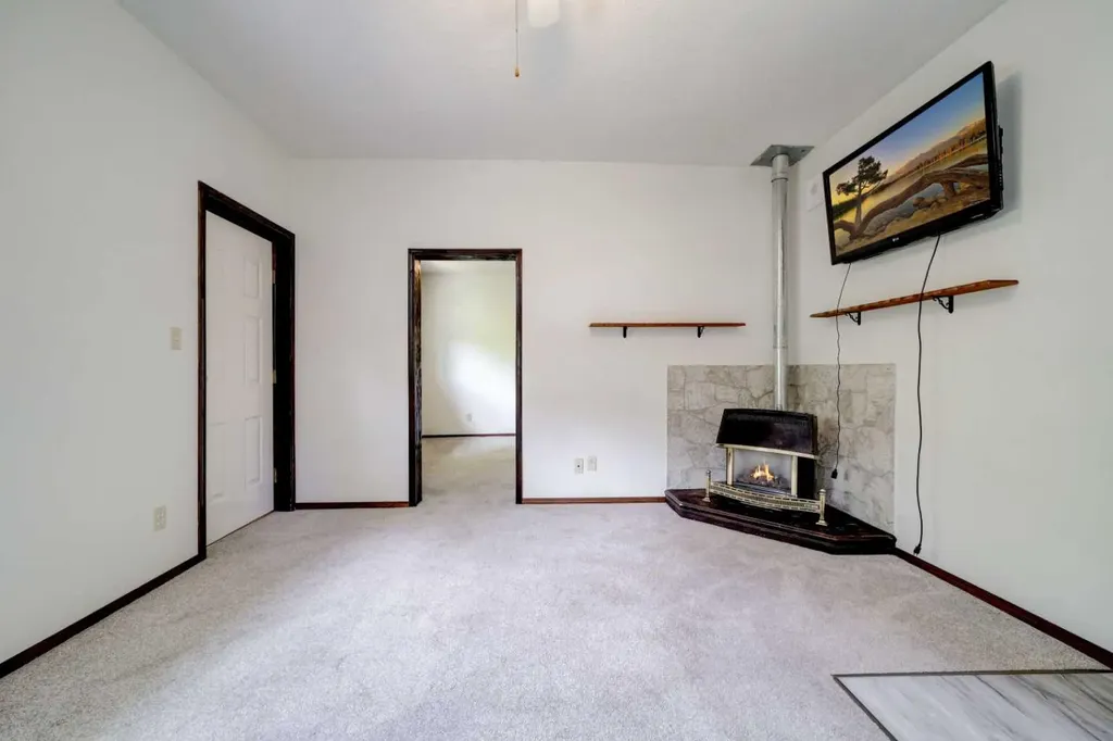 1225 84 Street Coleman AB T0K0M0