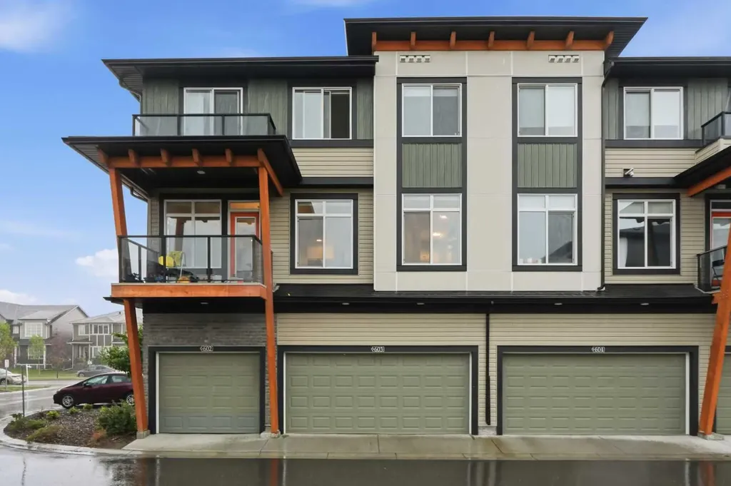 10060 46 Street NE Calgary AB T3J 2H8