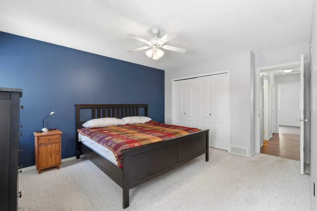 18 Osmond Close Red Deer AB T4N 6Y1